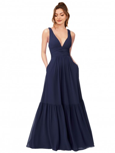 Dunkelmarine A-Linien V-Ausschnitt Chiffon Lange Brautjungfernkleider Websites