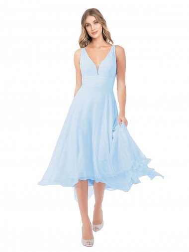 Helles Himmelblau A-Linien V-Ausschnitt Midi Chiffon Kurze Brautjungfernkleider / Cocktailkleider / Heimkehr Kleider Websites