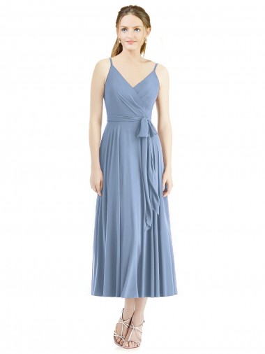Staubiges Blau A-Linien Spaghetti-Träger Wadenlang Chiffon Kurze Brautjungfernkleider Websites