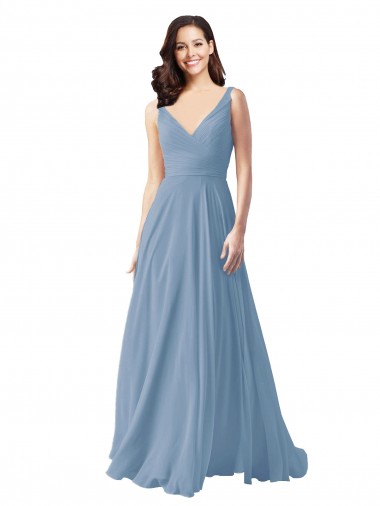 Staubiges Blau A-Linien V-Ausschnitt Chiffon Lange Brautjungfernkleider Websites